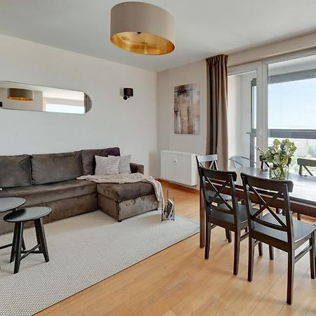 Top Floor Z Widokiem Na Morze By Downtown Apartments Danzica Esterno foto