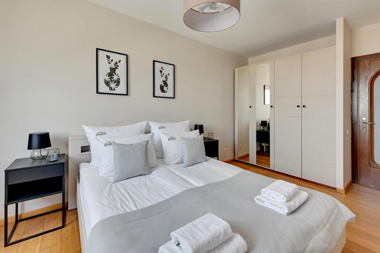 Top Floor Z Widokiem Na Morze By Downtown Apartments Danzica Esterno foto